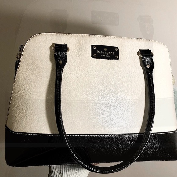 Authentic Kate Spade Dome Two Toned Shoulder Bag - Picture 2 of 5